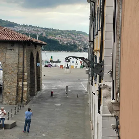 Apartment Sunset & Free Parking Garage Koper