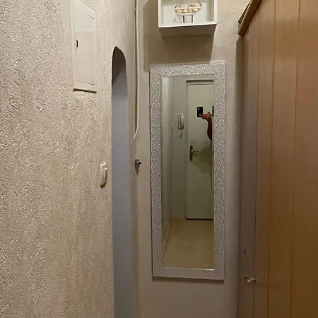 Apartma Sunset & Free Parking Garage Koper