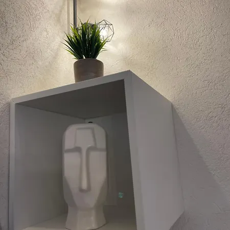 Apartma Sunset & Free Parking Garage Koper