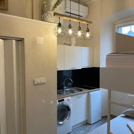 Apartma Sunset & Free Parking Garage